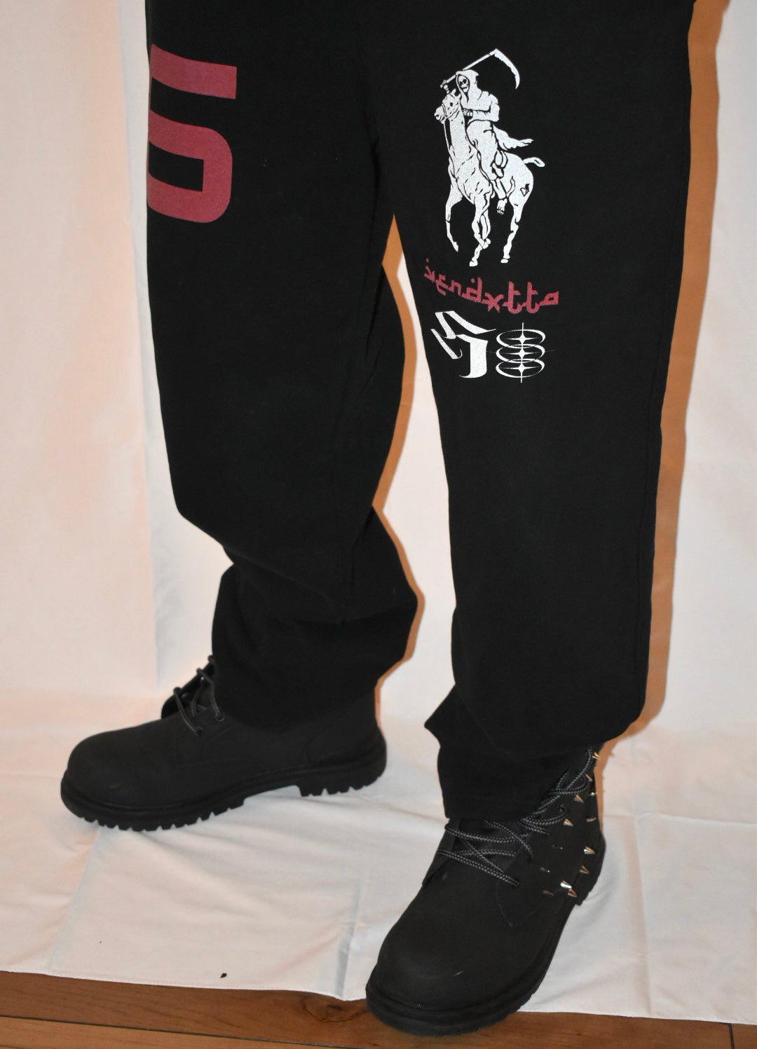 Re6per Sweats - Black