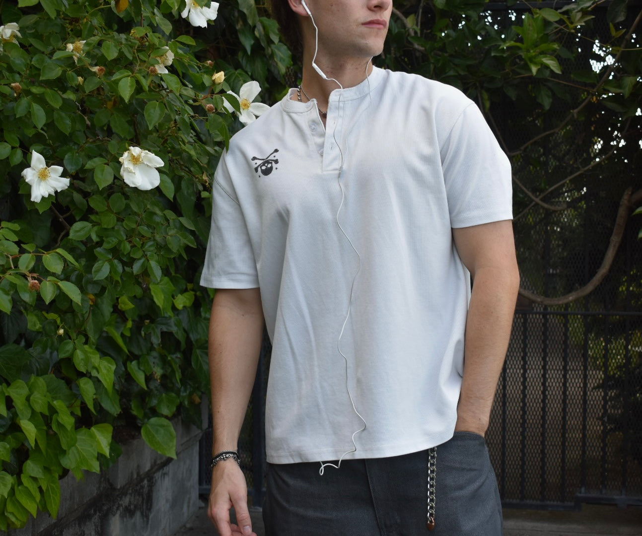 Silent Core Henley - White
